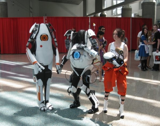 Portal 2 Co op Bots Chell Cosplay