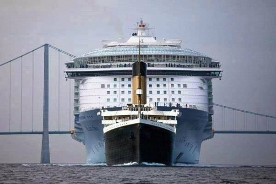 A size comparison between the titanic and a modern cruise ship