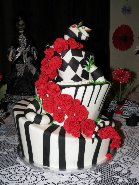 Beetlejuice Cake