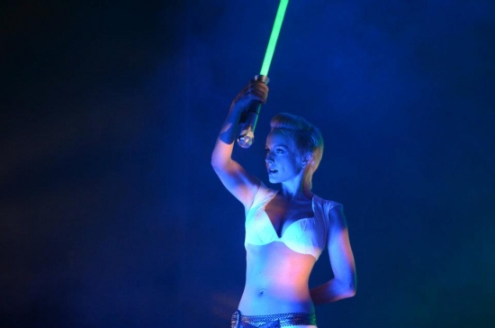 Where can I get me one of those..........lightsabers